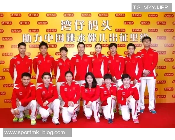 博阿斯感恩波尔图全体成员的奉献与热情展现团队精神 博阿斯感恩波尔图全体成员的奉献与热情展现团队精神